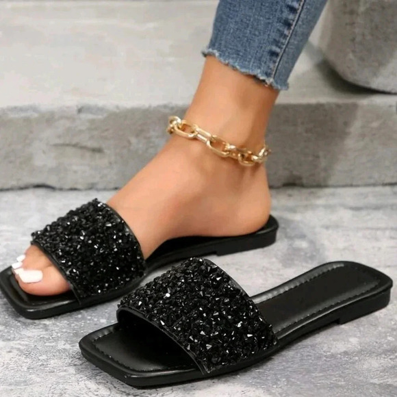 Women's Flat Sandals In Large Sizes, Summer Beach Slippers With Rhinestone Decor - Picture 2 of 8